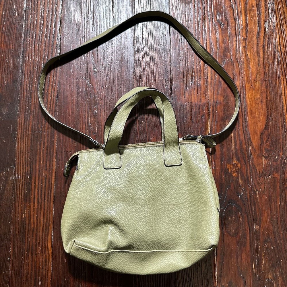 Relic Shoulder Purse Hand Bag Flap Pockets Sage Pastel Green w/ Strap - Picture 7 of 10